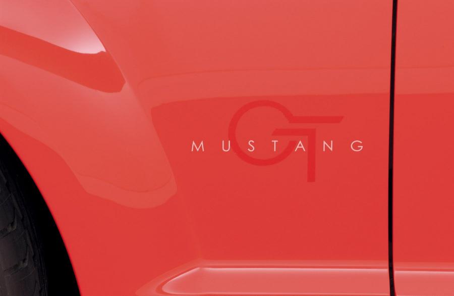  Ford Mustang GT Convertible Concept 2003 года  (фото 24 из 32)